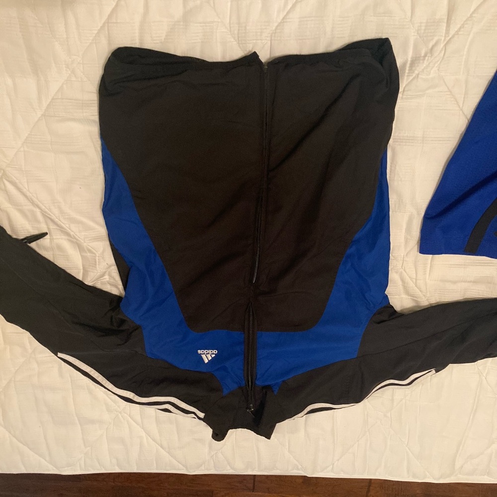 Windbreaker black and blue